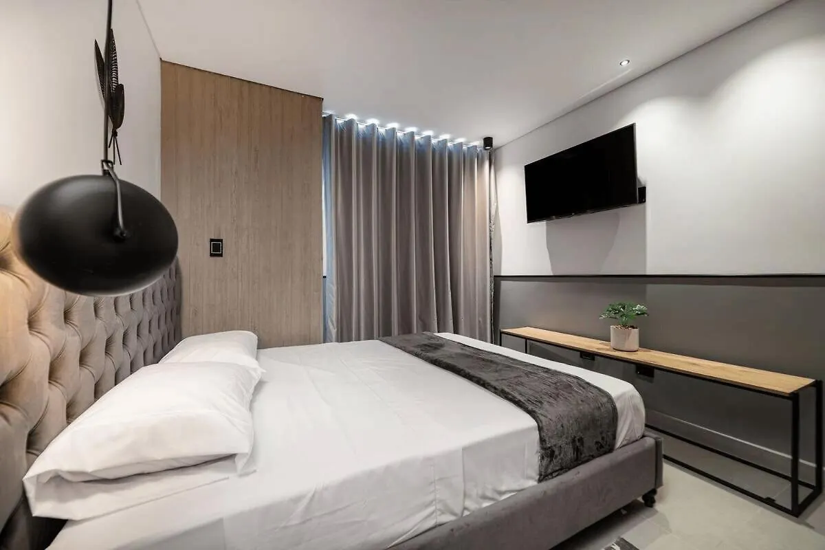 Apartment Apt In El Poblado, Walkable Area With Parking 215 Medellin